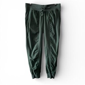 Lululemon 2024 Dance Studio Mid-Rise Jogger 7/8 Length
Rainforest Green